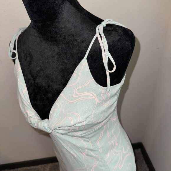 Lush Midi Dress Women's Medium Sage Pink Swirl Twist Front Side Slit Back Zip - Picture 3 of 8